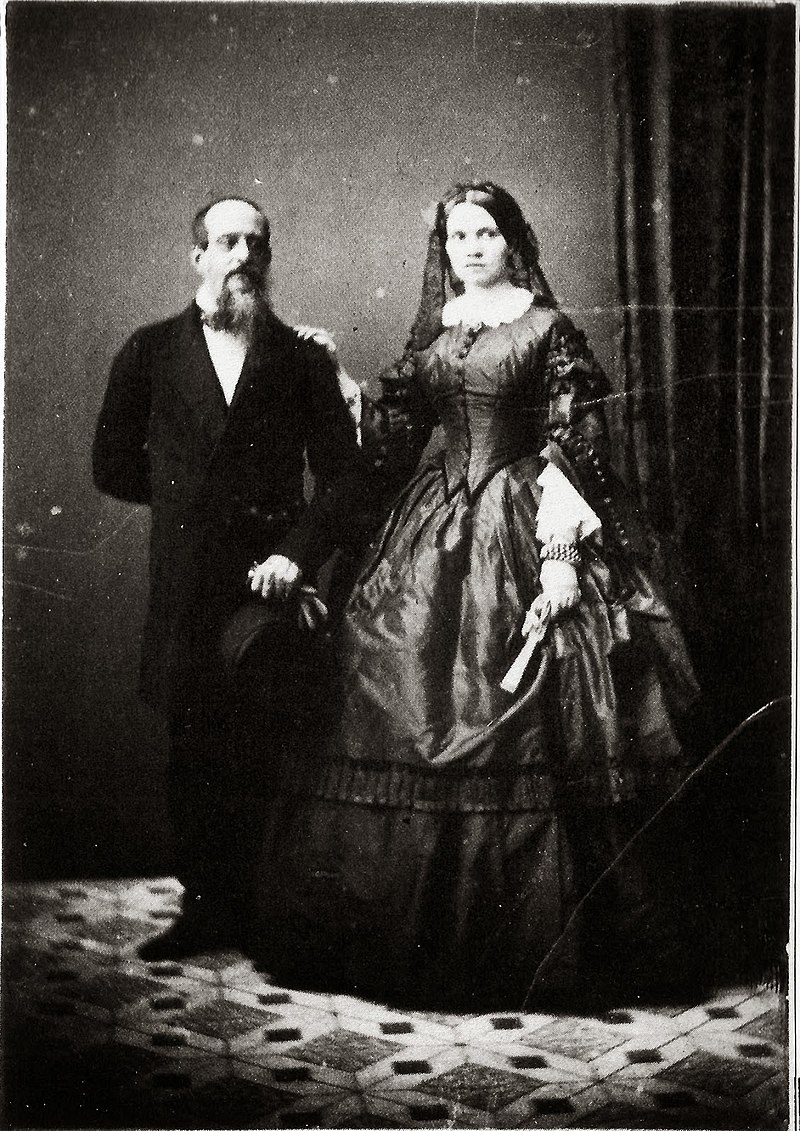 King_Miguel_I_of_Portugal_witth_his_wife.jpg