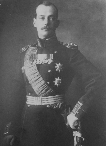 800px-Grand_Duke_Andrei_Vladimirovich_of_Russia_1907.jpg