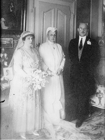 Princess_Aspacia%2C_Prince_Christopher_and_Dowager_Queen_of_Greece.jpg
