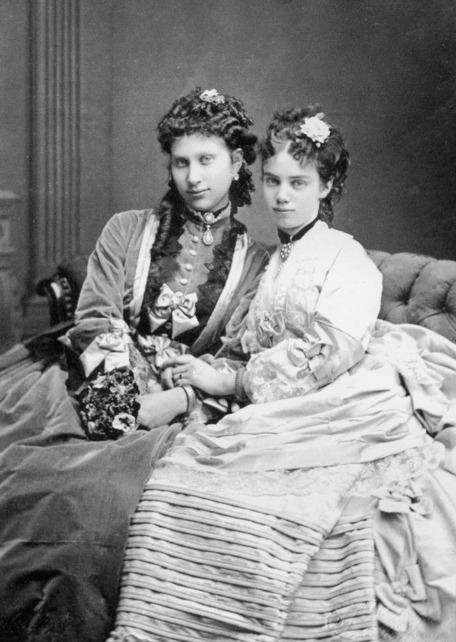 Princess_Louise_and_Princess_Thyra_of_Denmark.jpg
