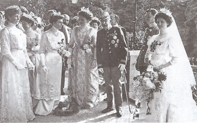 Wedding_of_Archduke_Charles_of_Austria_and_Princess_Zita_of_Bourbon-Parma.jpg