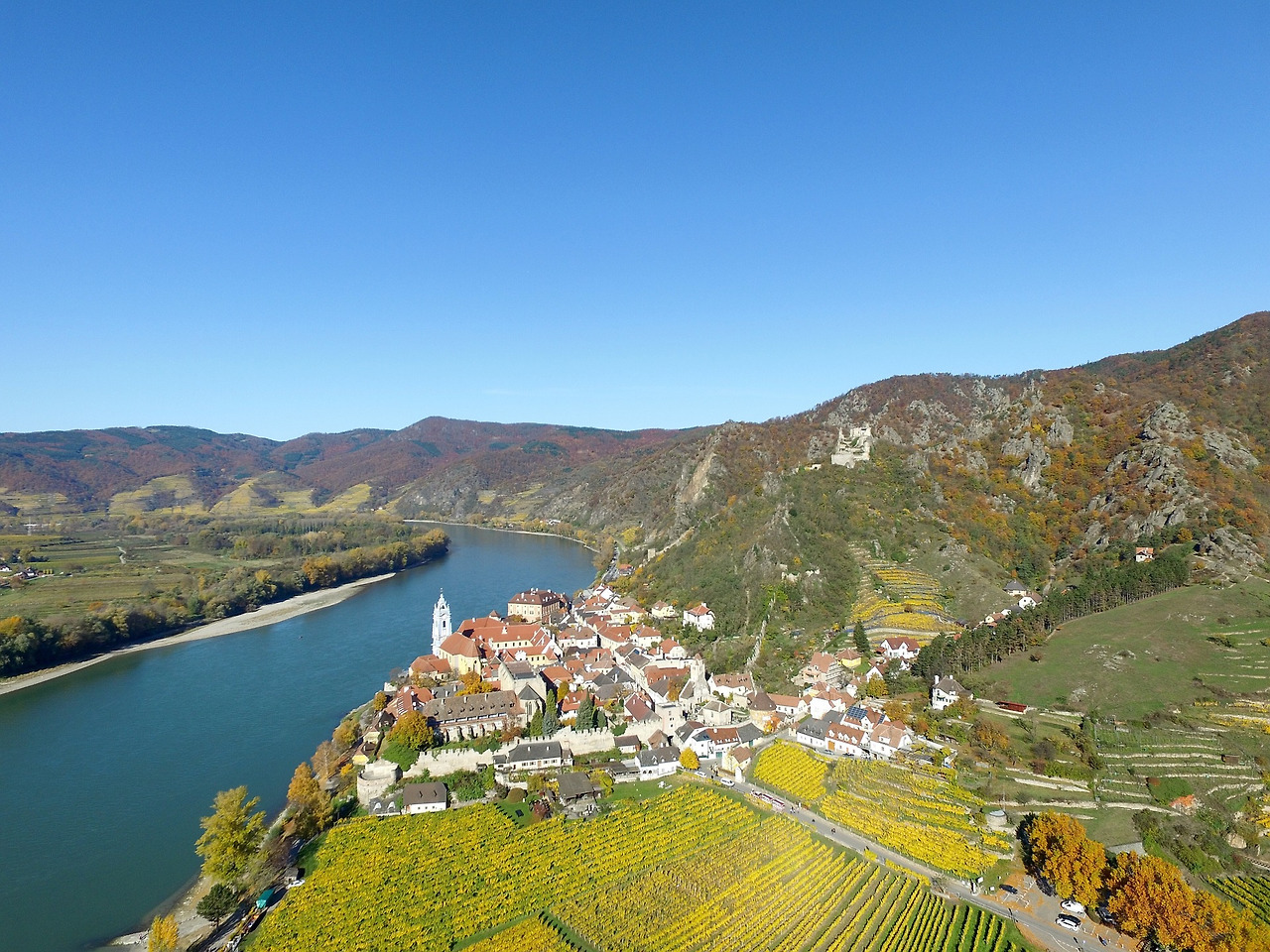 upper-rhine-valley-1030910_1920.jpg
