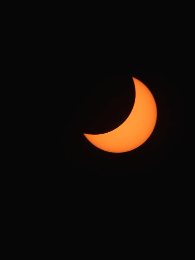 solar-eclipse-683400_1920.jpg