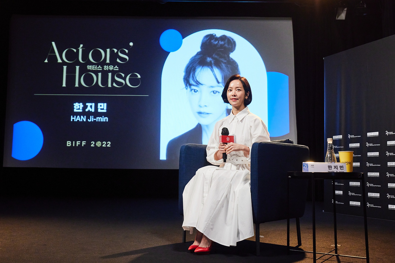 1008_액터스하우스_ 한지민 Actors′ House_ HAN Ji-min_002.jpg