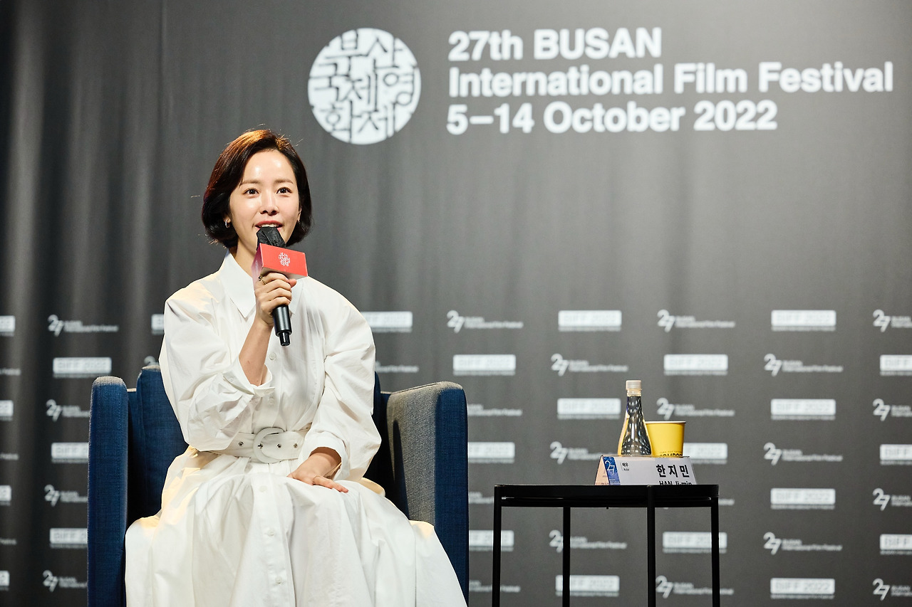 1008_액터스하우스_ 한지민 Actors′ House_ HAN Ji-min_010.jpg