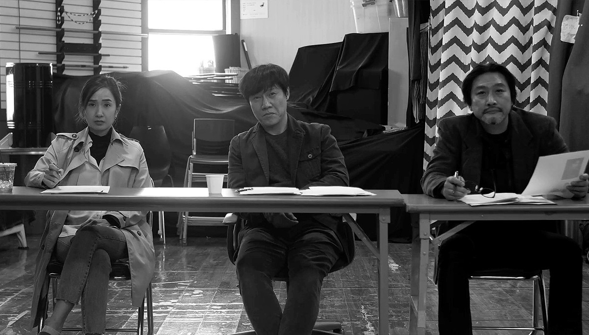 페르소나_이상한 여자 1.jpg