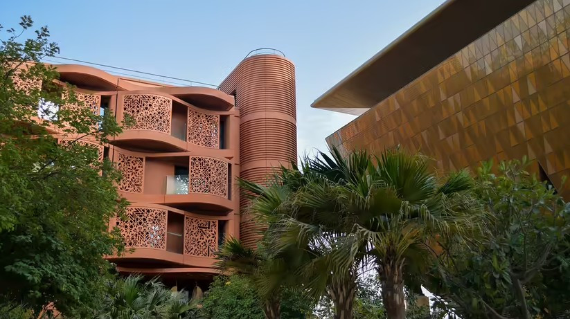 마스다르 시티.jpg