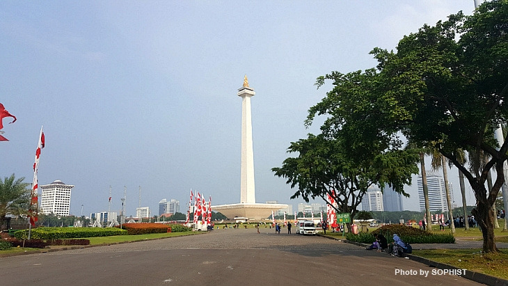 monas tower.jpg
