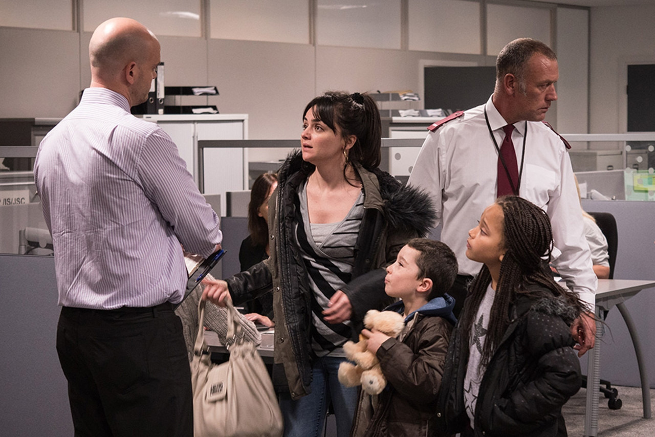i-daniel-blake-katie-children-job-centre-bureaucracy.jpg