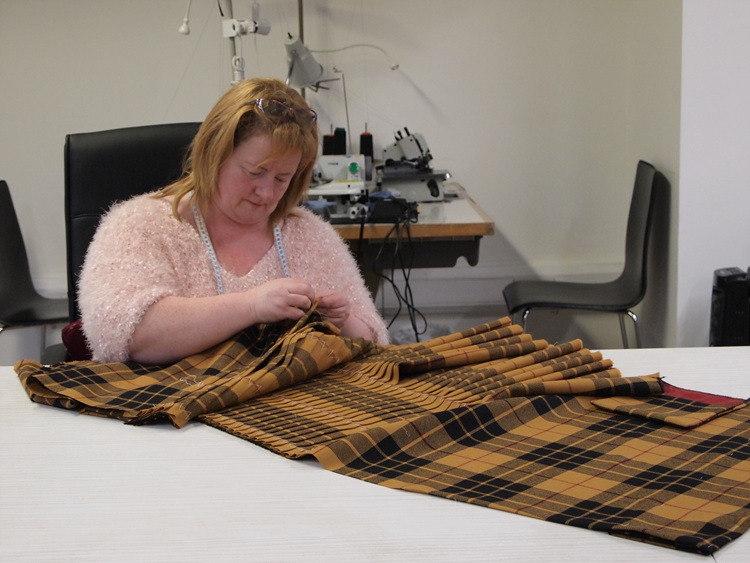 스코틀랜드전통의상킬트영글음 (12).jpg