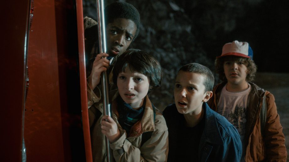 2016_StrangerThings_3_200716-2-920x517.jpg