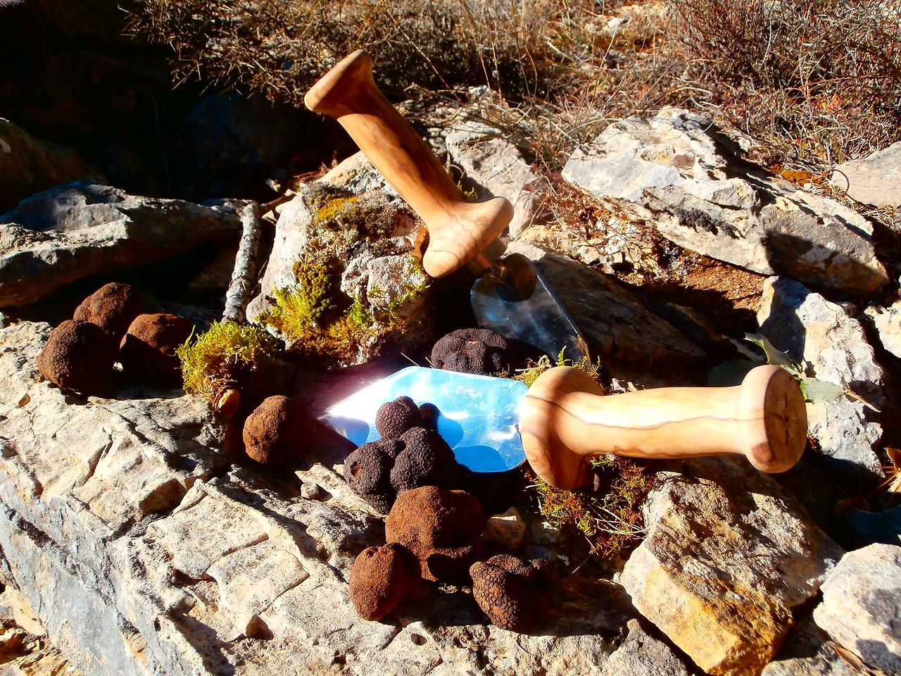 트루파와 삽.jpg