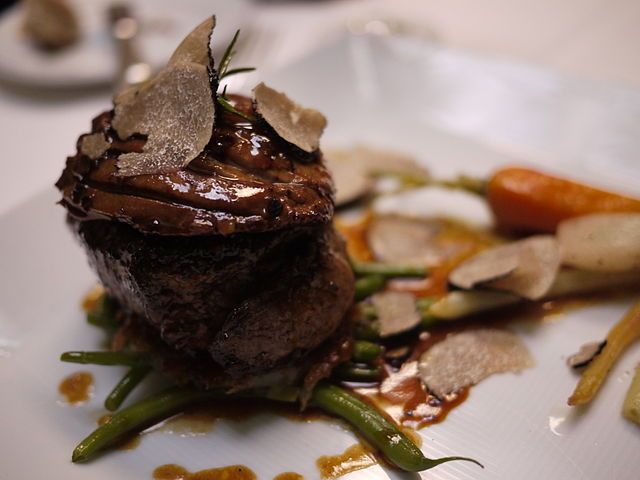 640px-Tournedos_Rossini_with_Truffle_Madeira_Sauce.jpg