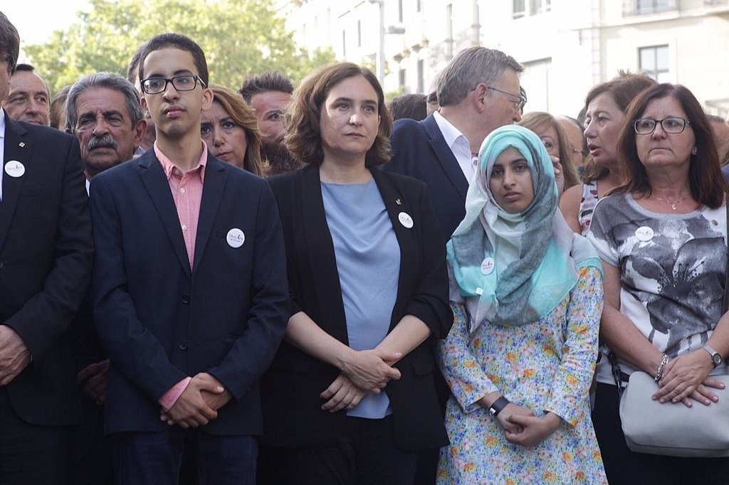 바르셀로나 테러사건 희생자 추모.jpg