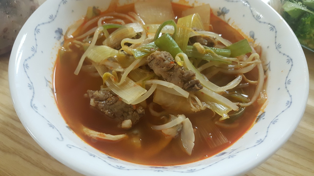 89. 경상도식소고기무국.jpg