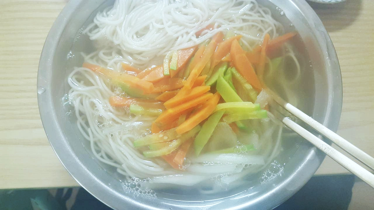 309. 멸치잔치국수.jpg