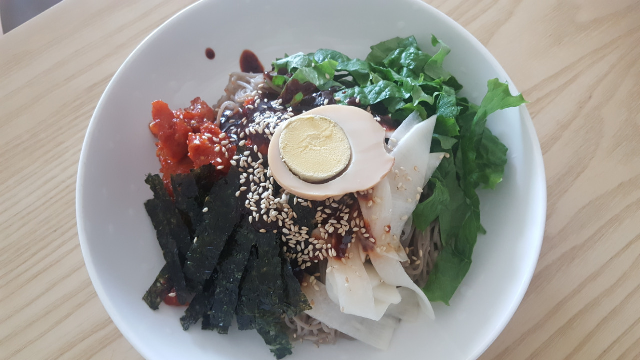 101. 메밀비빔국수.jpg