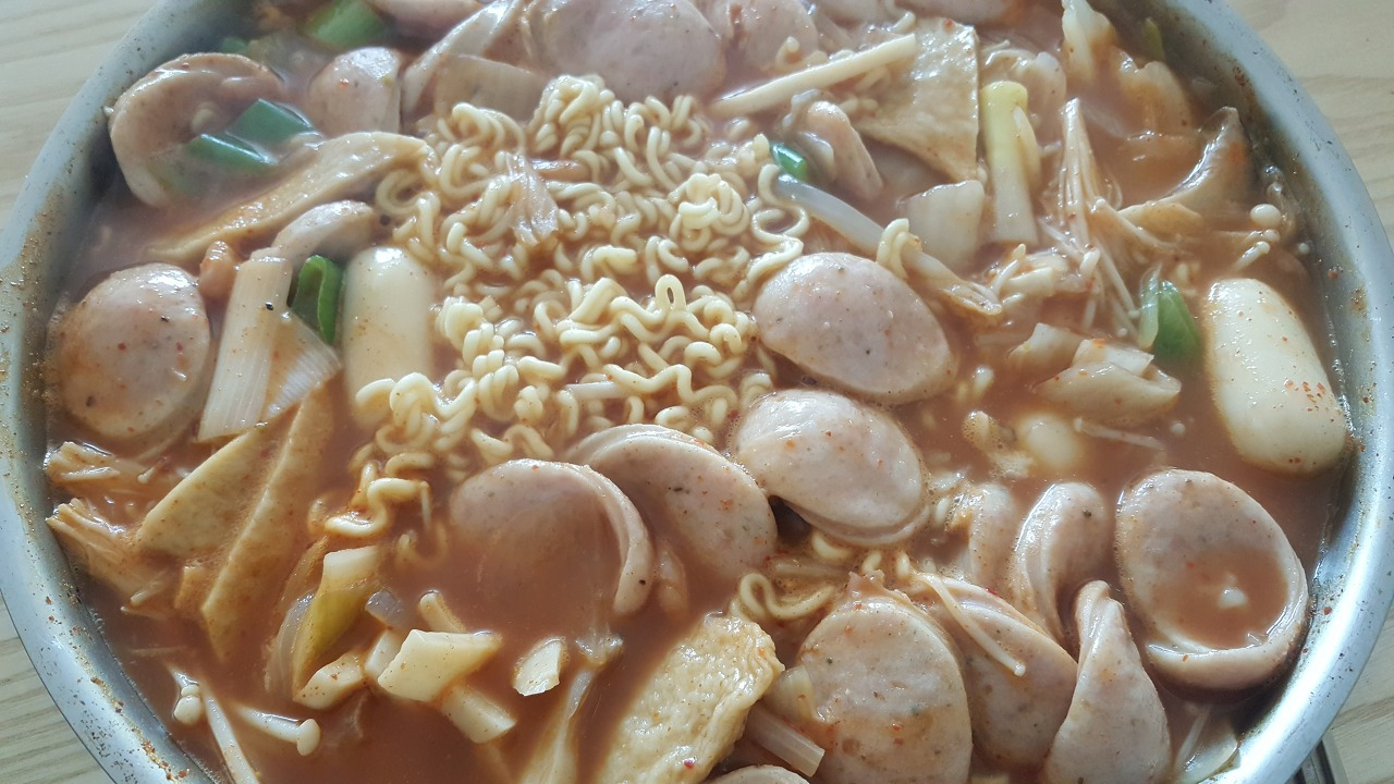 312. 한우사골부대찌개.jpg