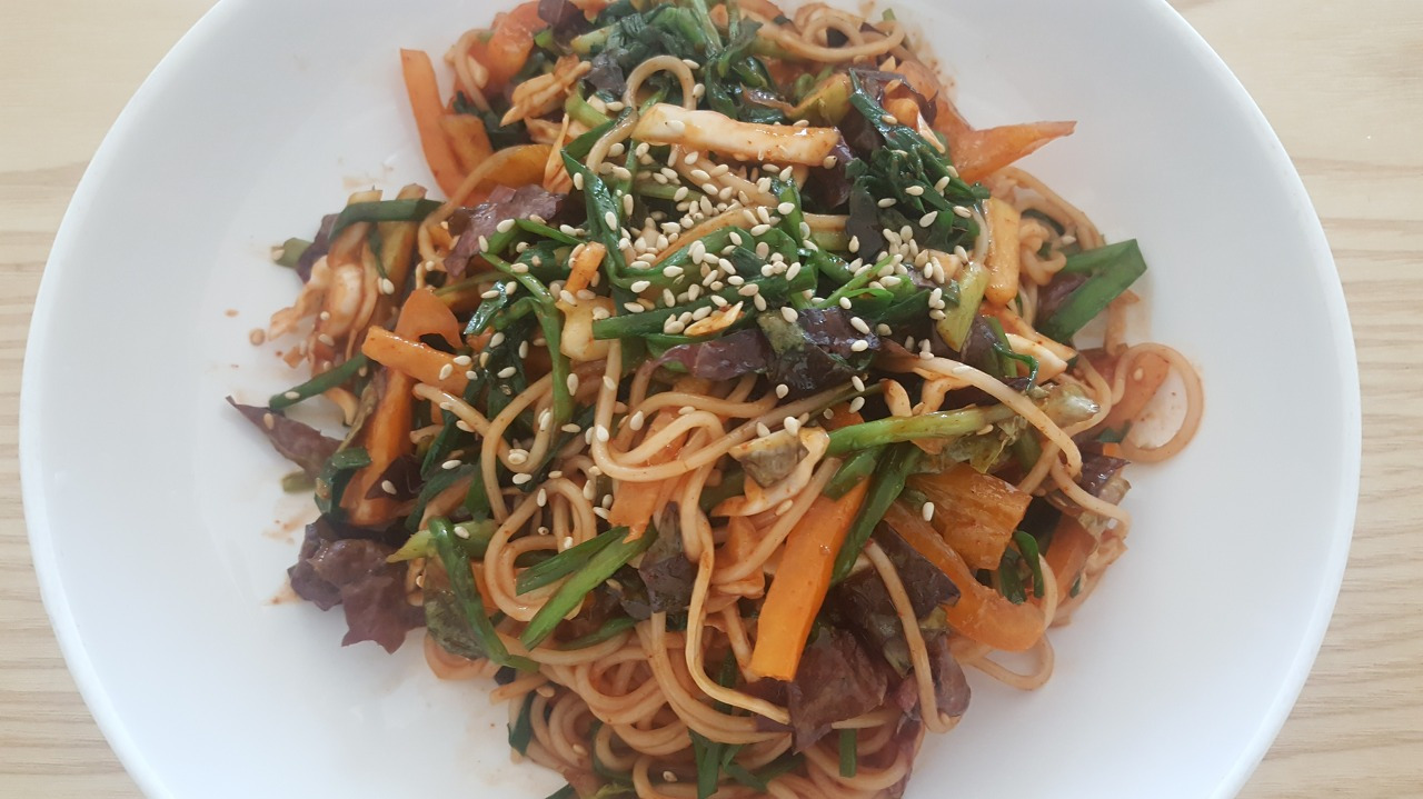 83. 부추비빔국수.jpg