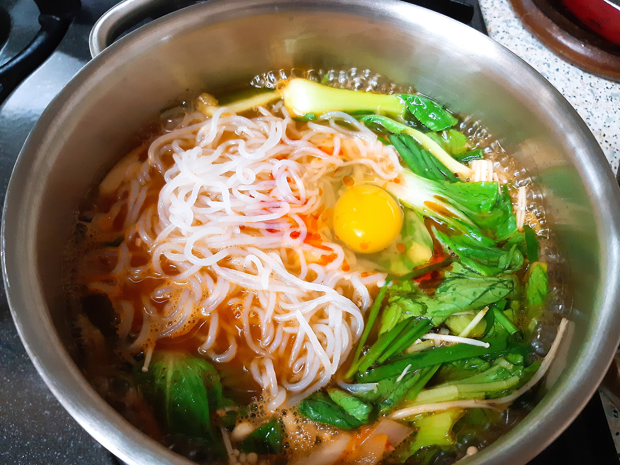 재료 넣은 사진.jpg