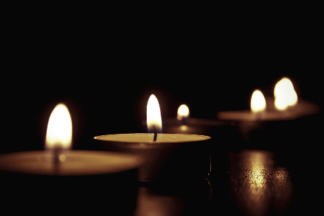 candles-209157_1280.jpg