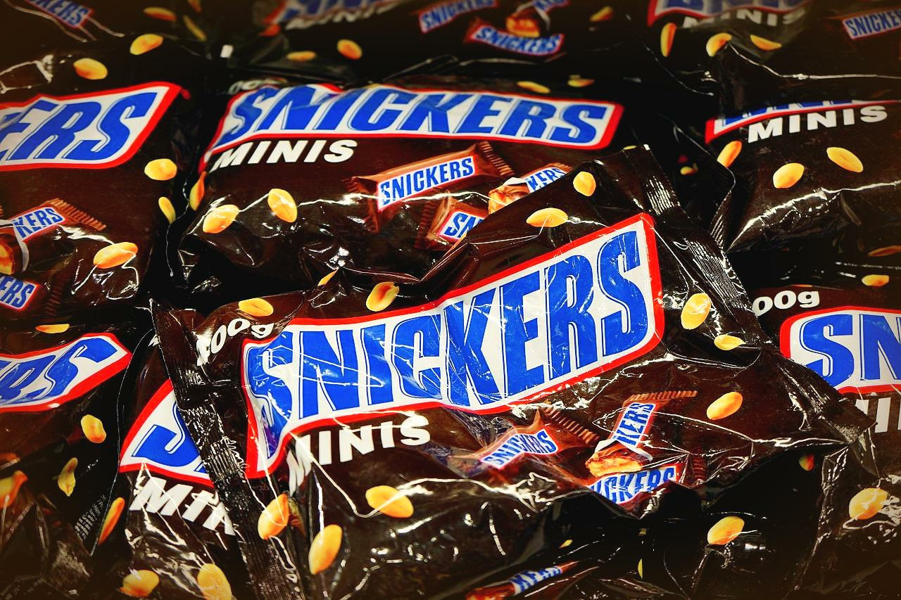 snickers-461902_1920.jpg
