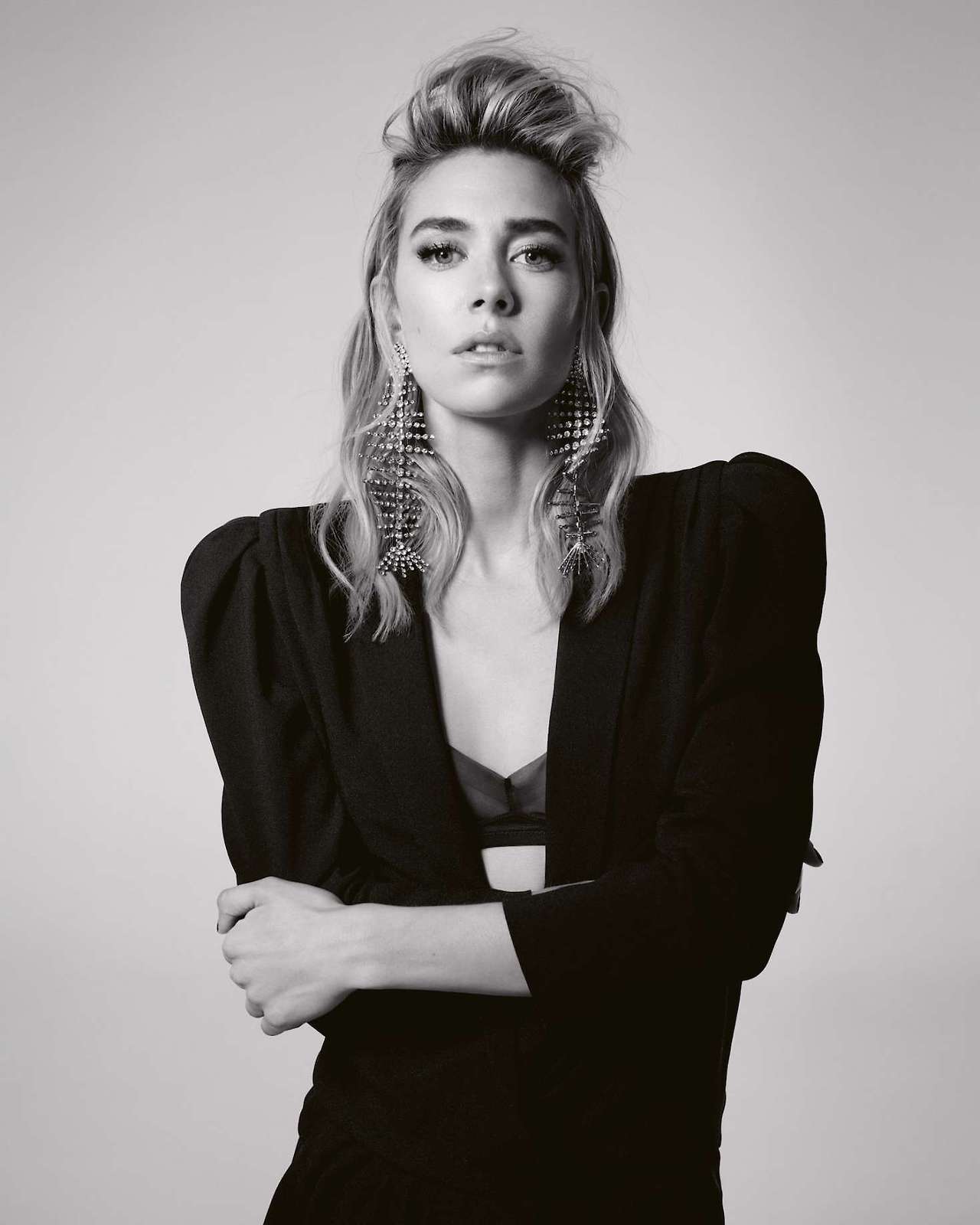 Vanessa-Kirby_-Marie-Claire-UK-2018--05.jpg