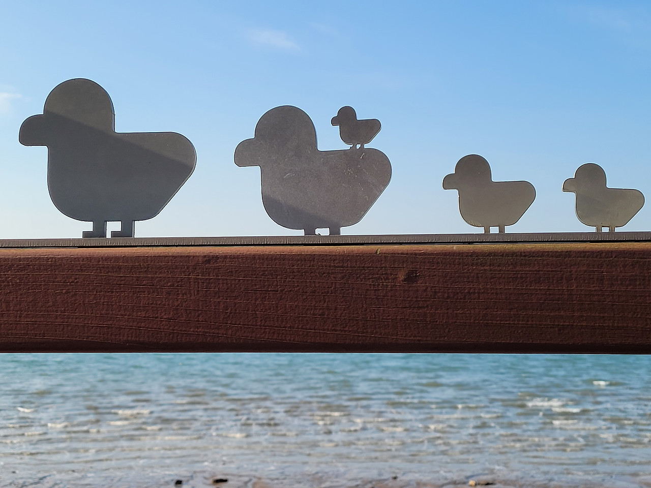 3 해안산책로 조형물.jpg