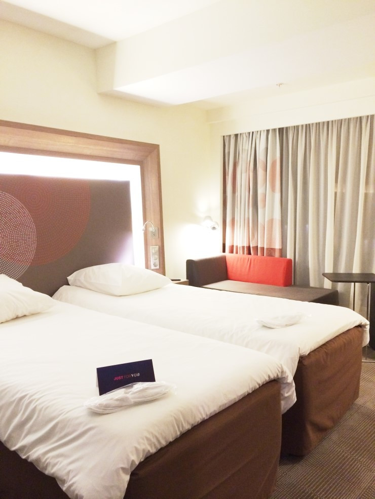 Russia_moscow_novotel_room.jpg