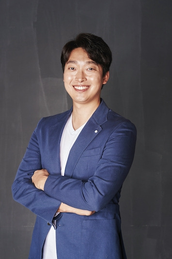 F_대표님 프로필 사진 (1).jpg