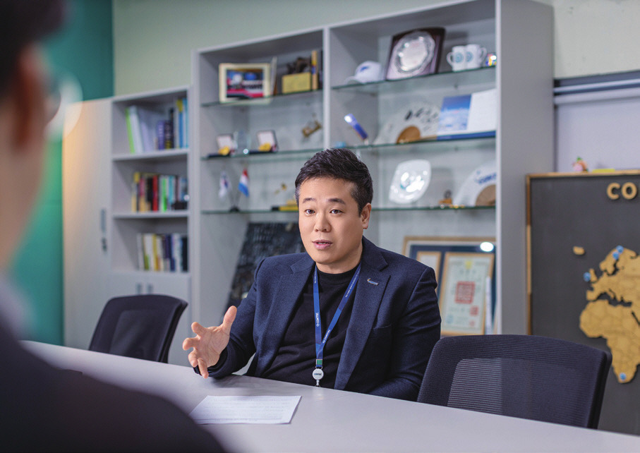 J-CONNECT Vol.28 2023-2024년 겨울호(펼침)_-019.jpg