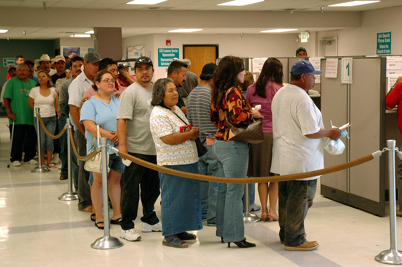 FEMA_-_29783_-_Workers_unemployed_by_the_freeze_in_California.jpg