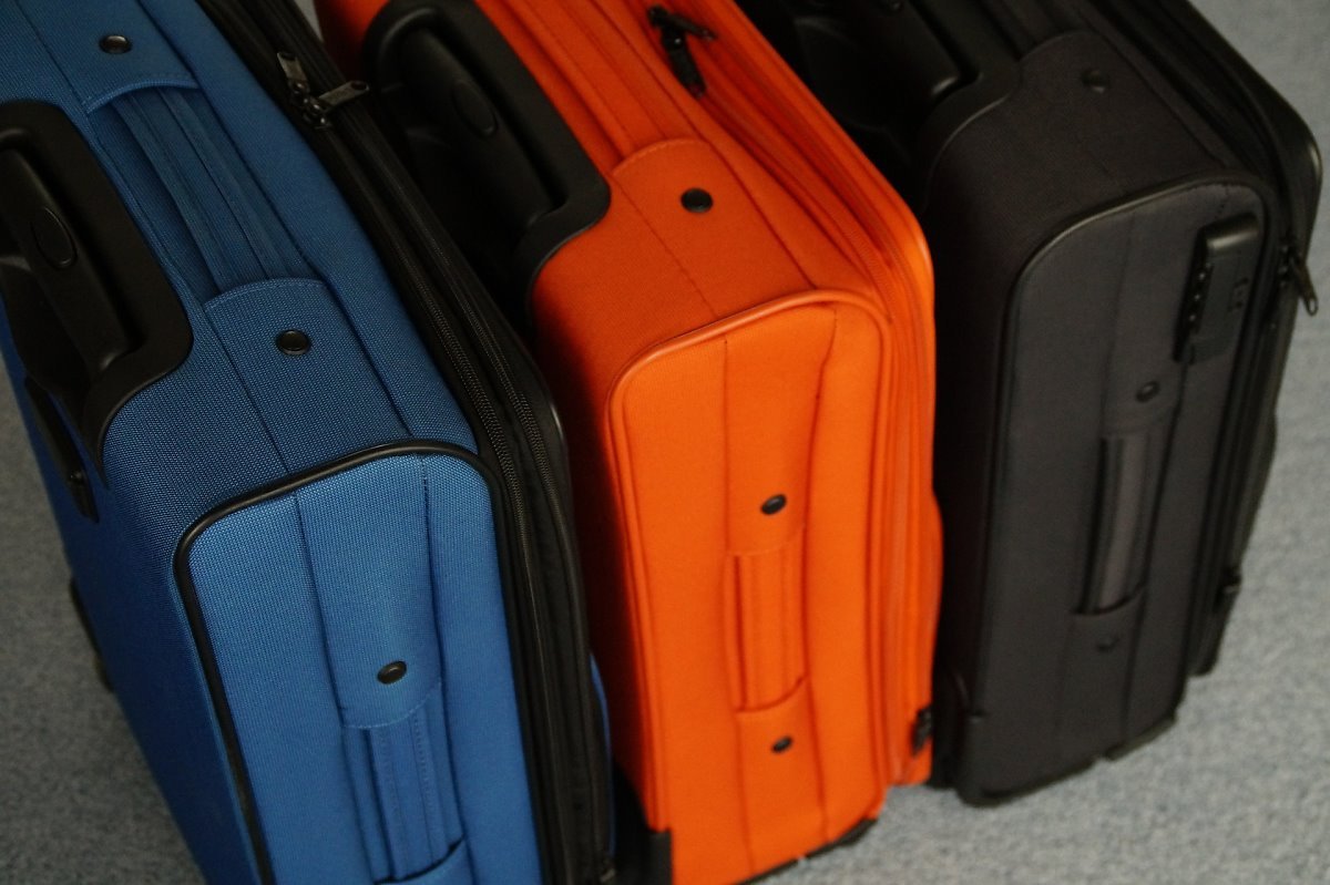 luggage-356732_1920.jpg