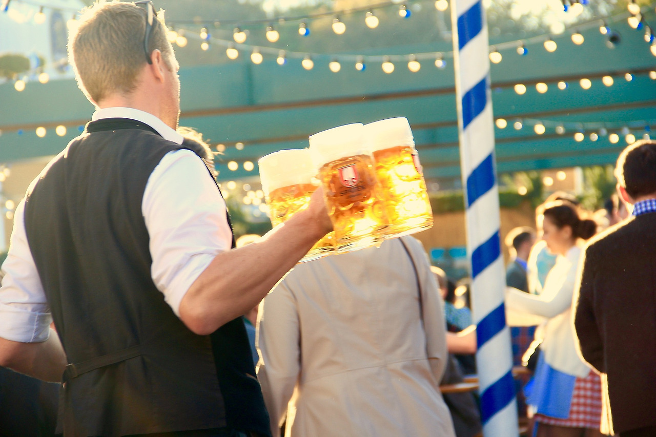 oktoberfest-968232_1920.jpg