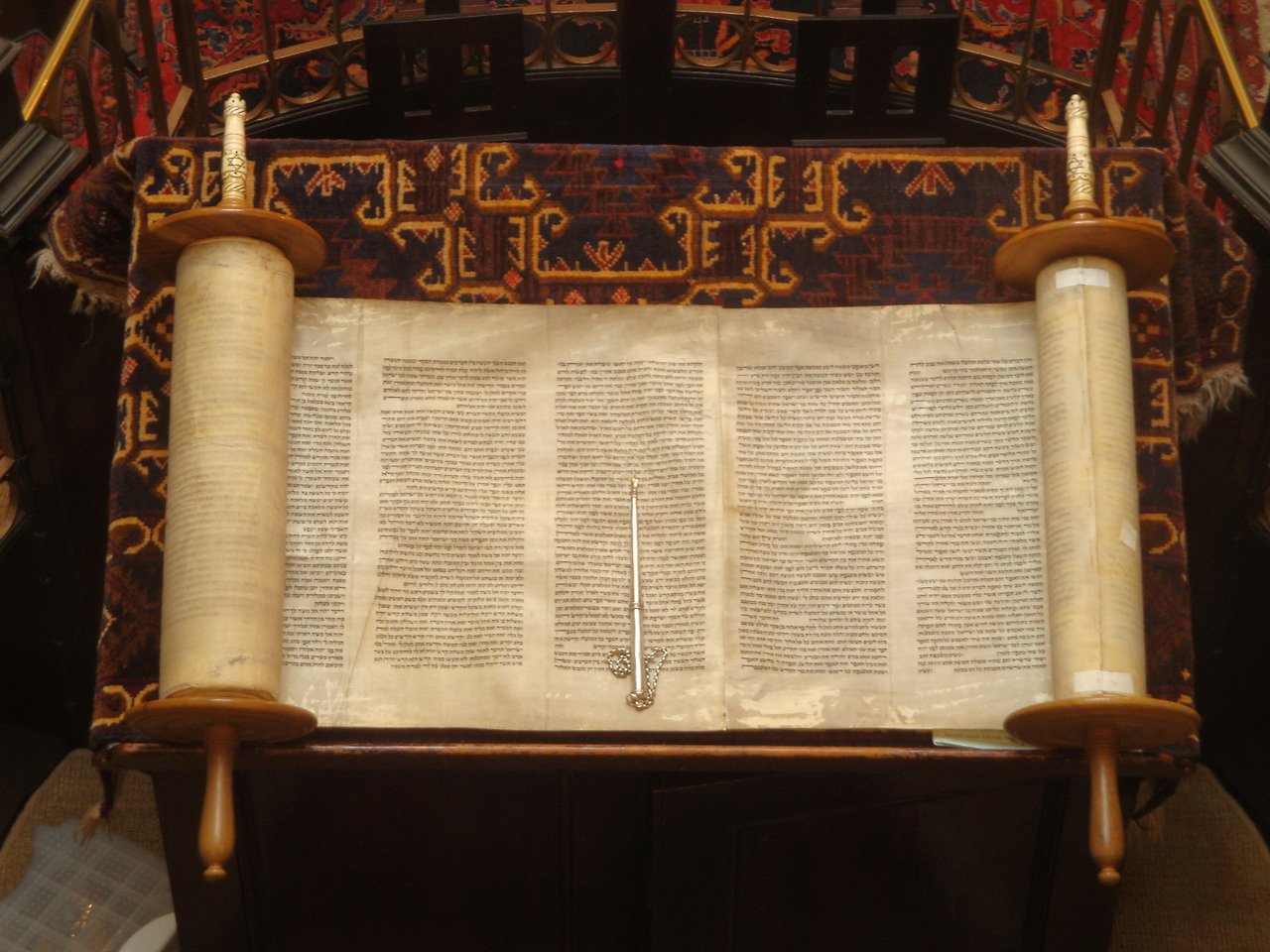 12 Torah.jpg