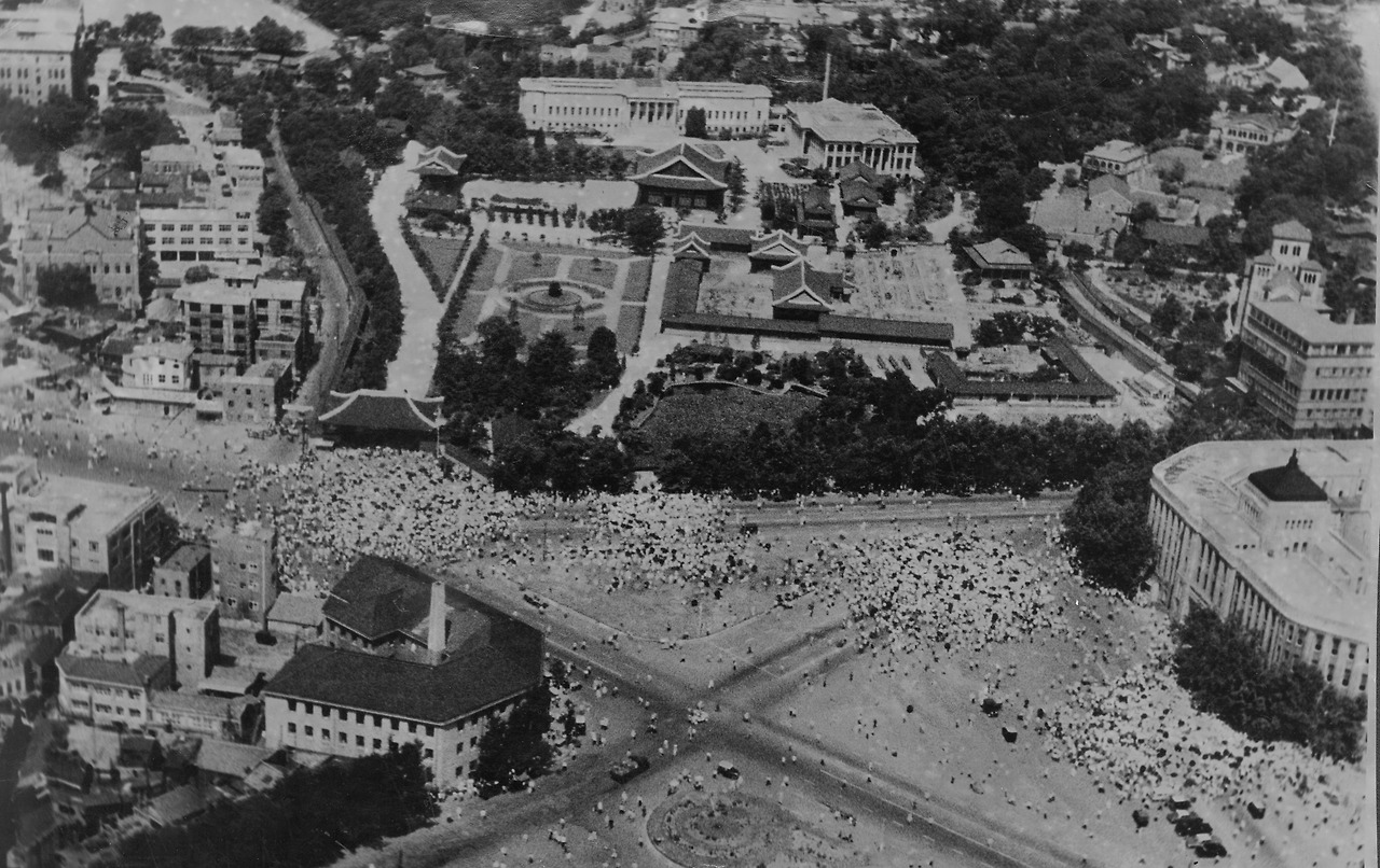 409 419 혁명-1.jpg