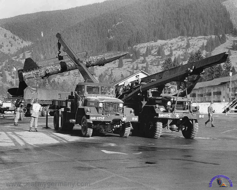 075 honest john missile.jpg