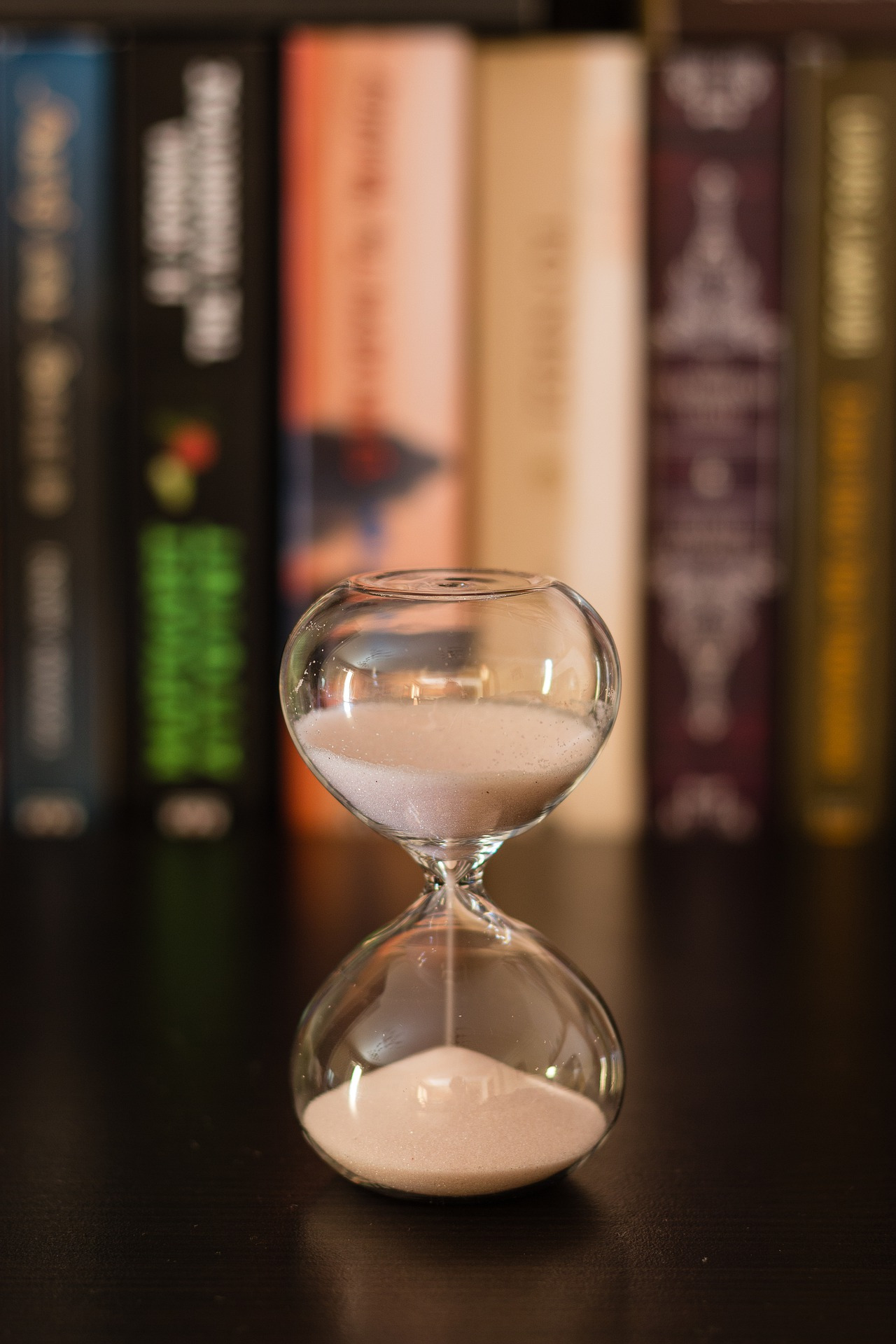 hourglass-4385720_1920.jpg