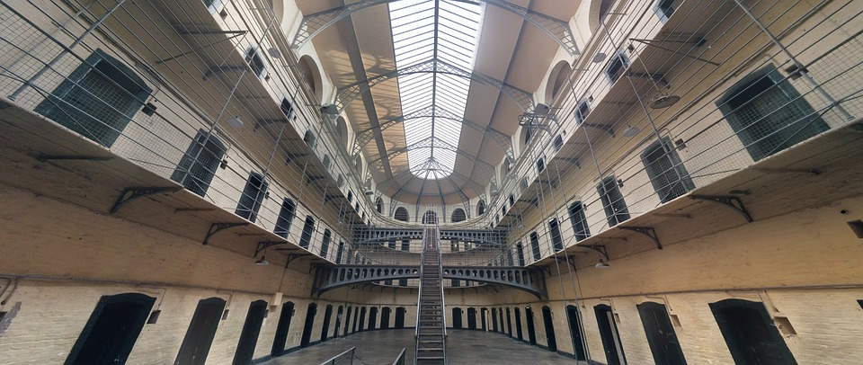 jail-1817900_960_720.jpg
