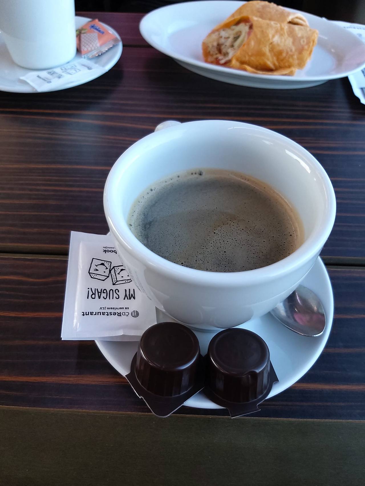 부다페스트 갈 때 후식.jpg