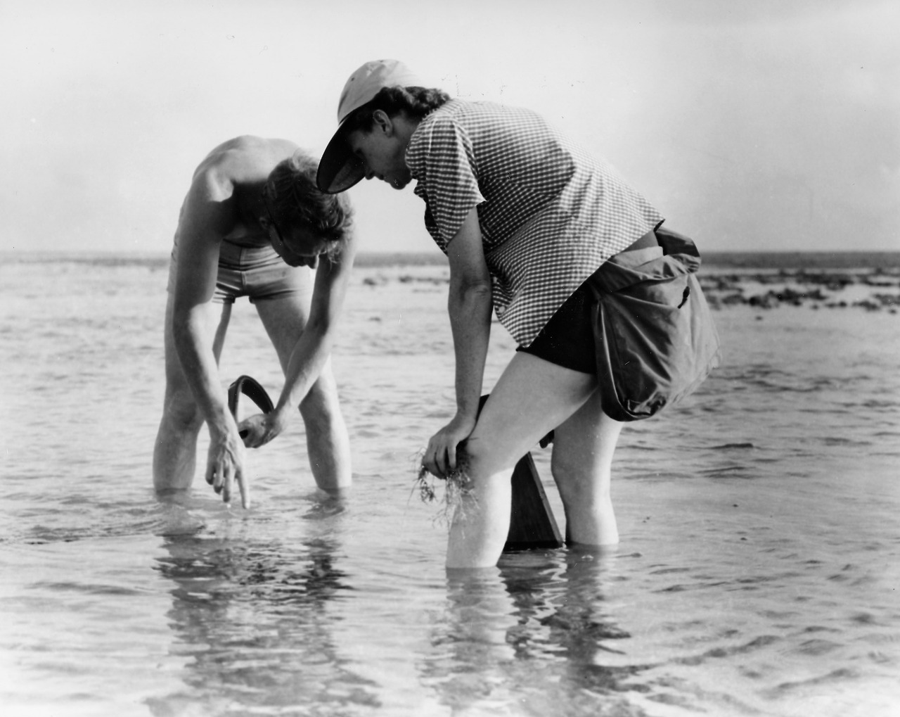 Rachel_Carson_Conducts_Marine_Biology_Research_with_Bob_Hines.jpg