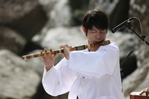 방선문계곡음악회(대금).jpg
