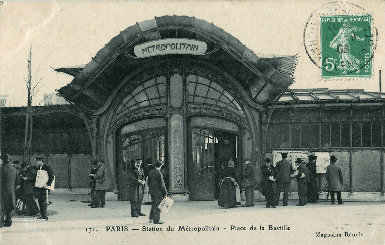 Magasins_Réunis_171_-_PARIS_-_Station_du_Métropolitain_-_Place_de_la_Bastille.jpg