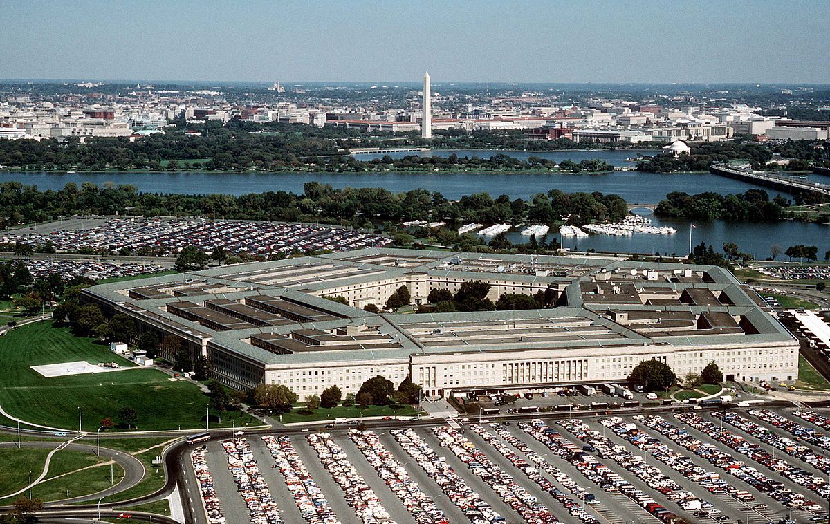 1200px-The_Pentagon_US_Department_of_Defense_building.jpg
