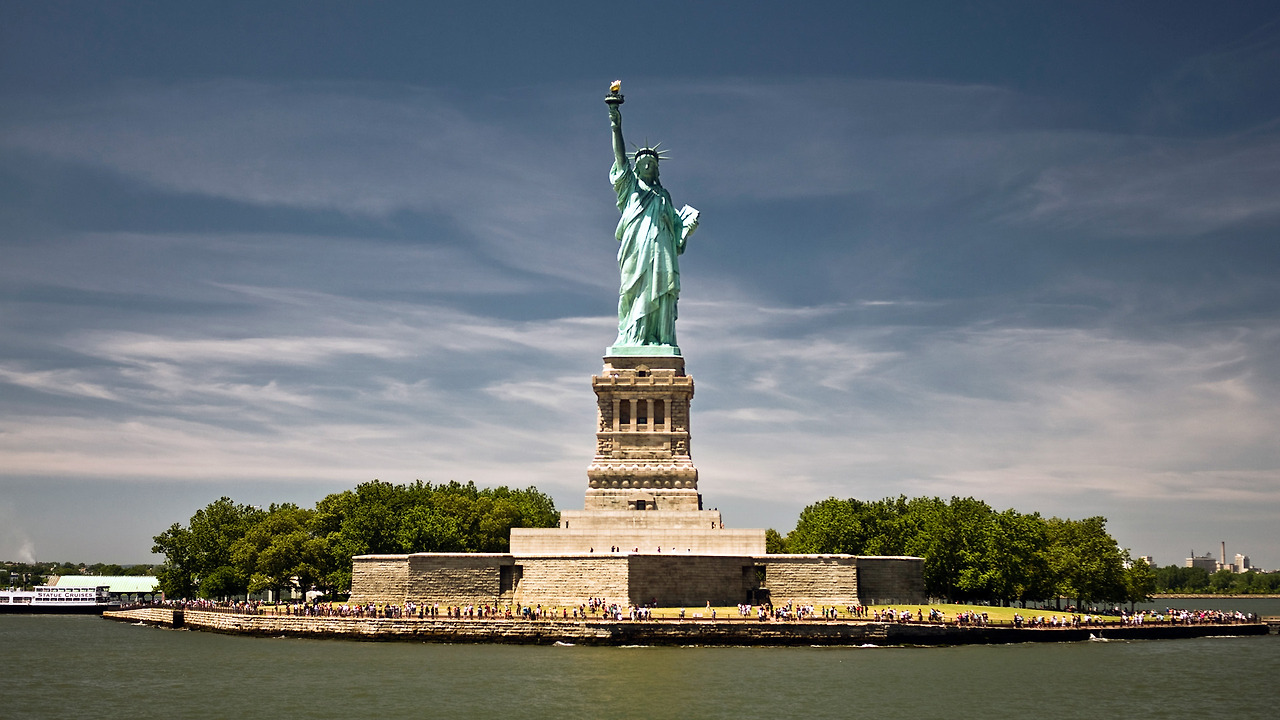 Wondrous-Statue-Of-Liberty-Wallpaper.jpg