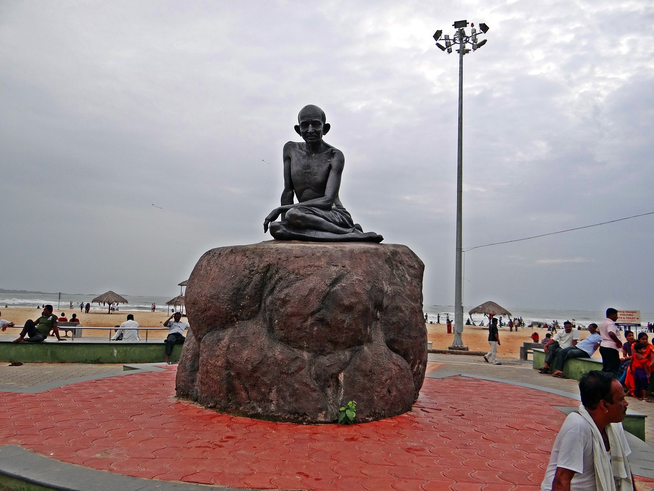 mahatma-178653_1280.jpg