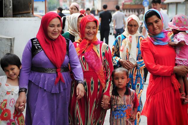 위구르족_제공 중국신문사.jpg