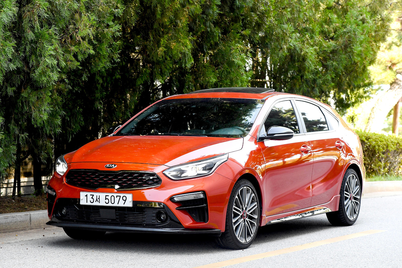 2019 기아차 K3 GT (2).jpg