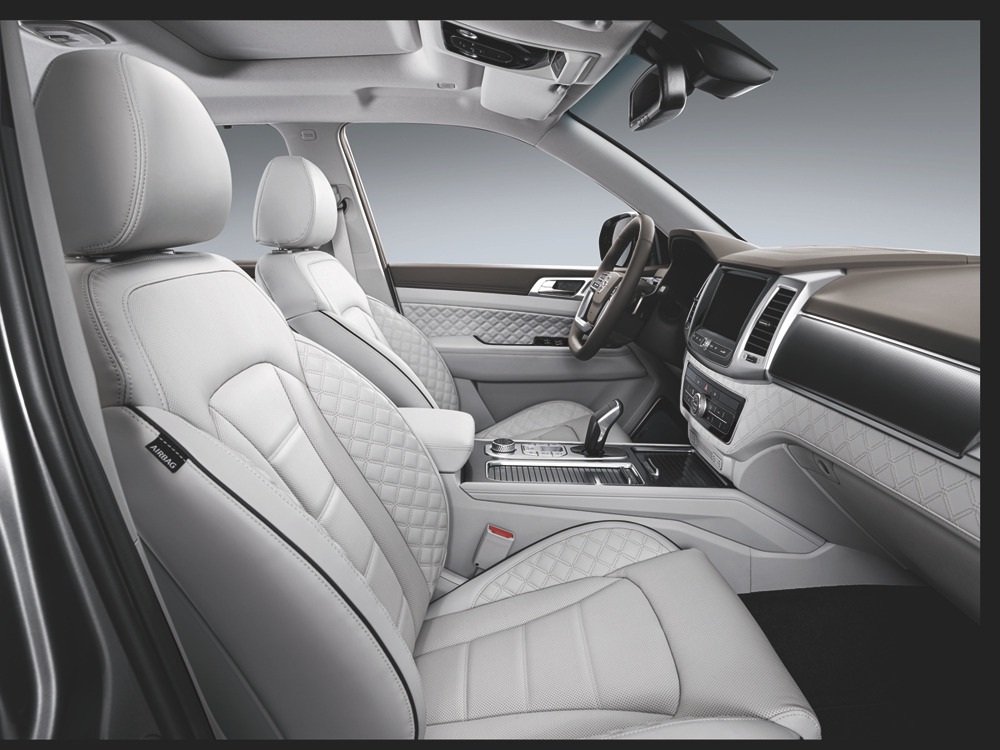 올 뉴 렉스턴_인테리어_베이지.jpg