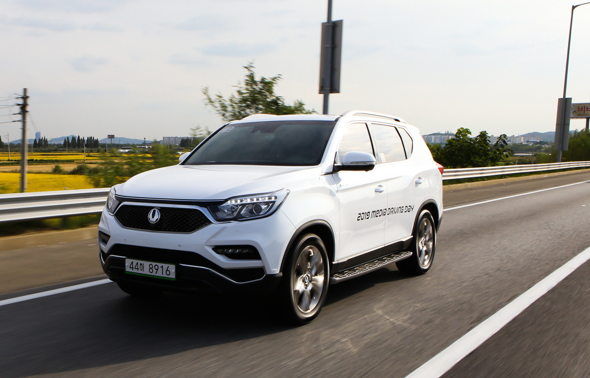 g4 렉스턴 전면그릴.jpg